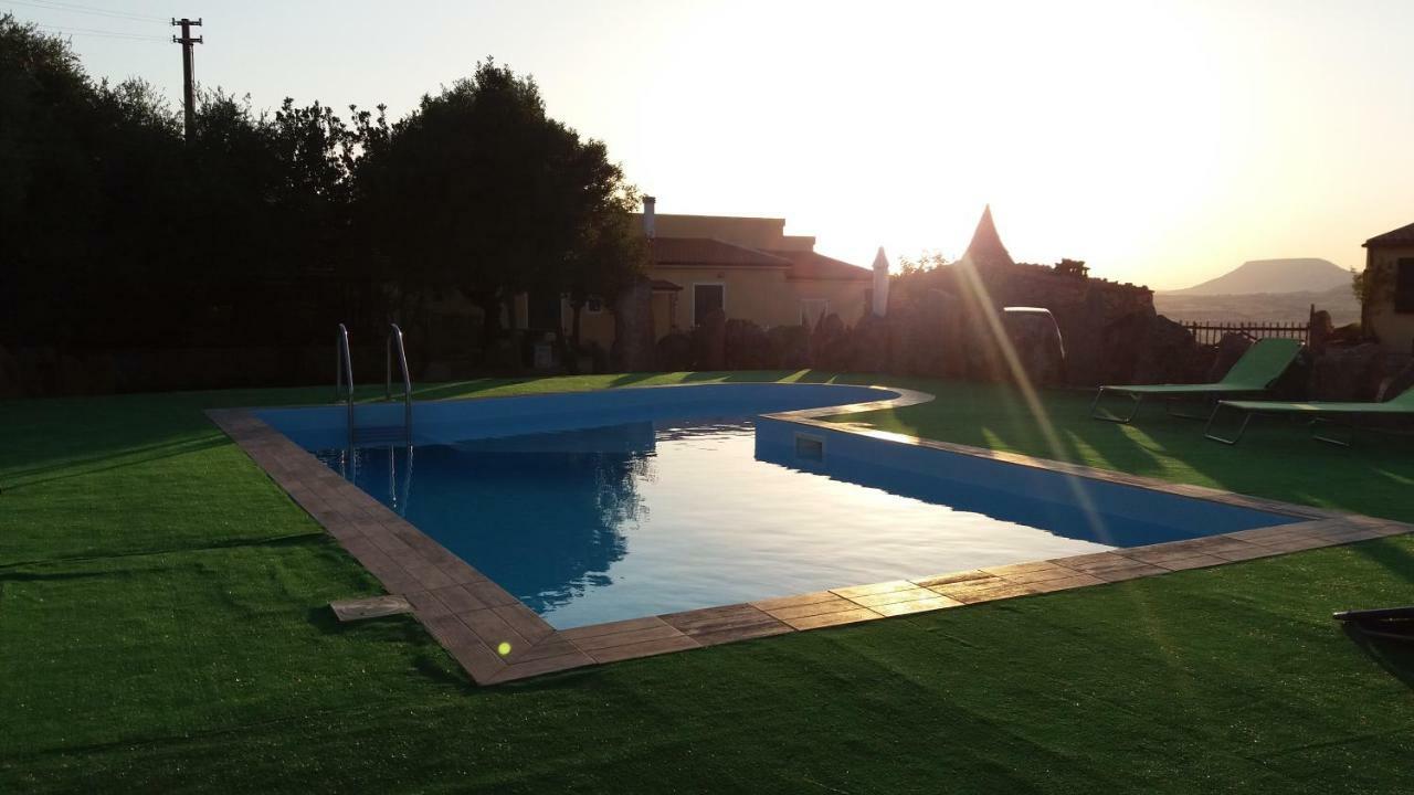Mores Agriturismo Sa E Padedda מראה חיצוני תמונה
