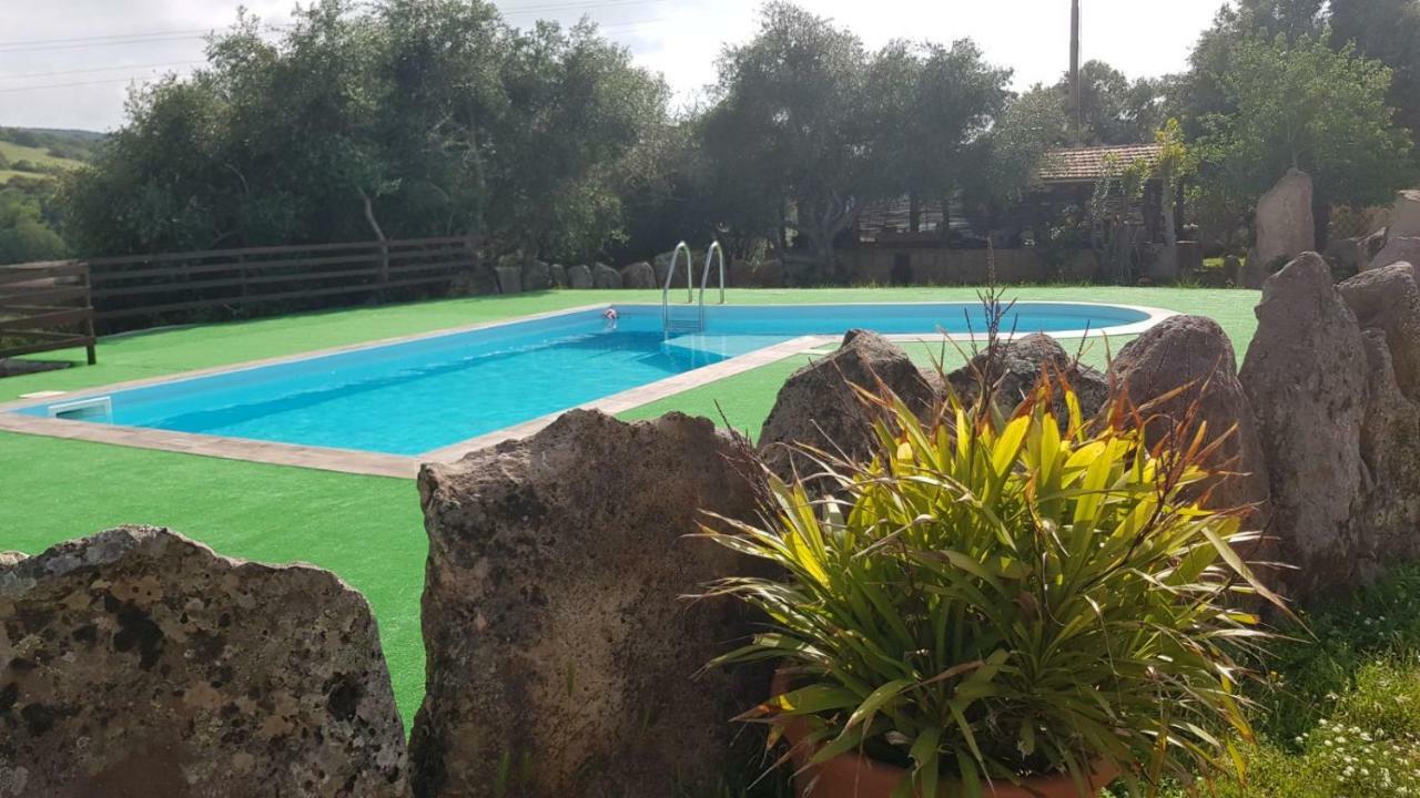 Mores Agriturismo Sa E Padedda מראה חיצוני תמונה