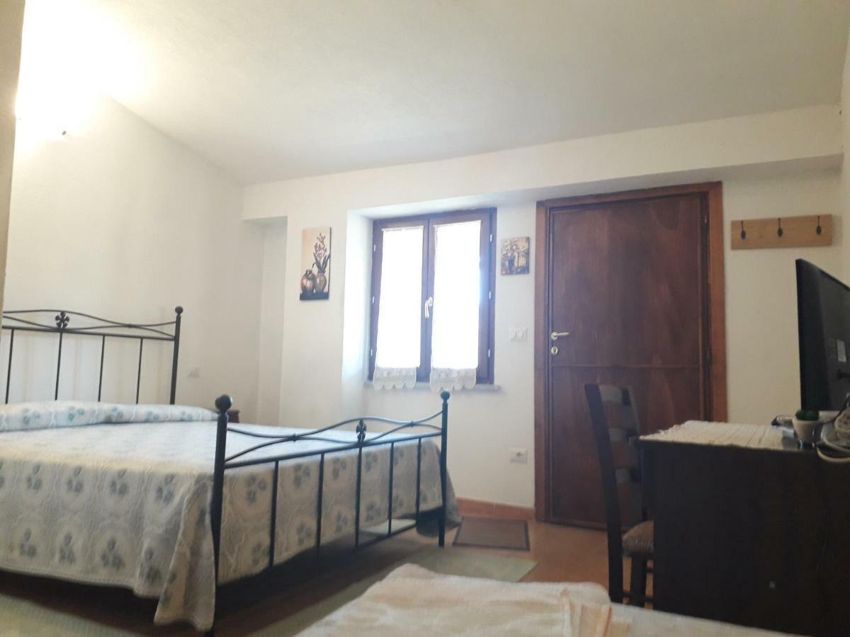 Mores Agriturismo Sa E Padedda מראה חיצוני תמונה